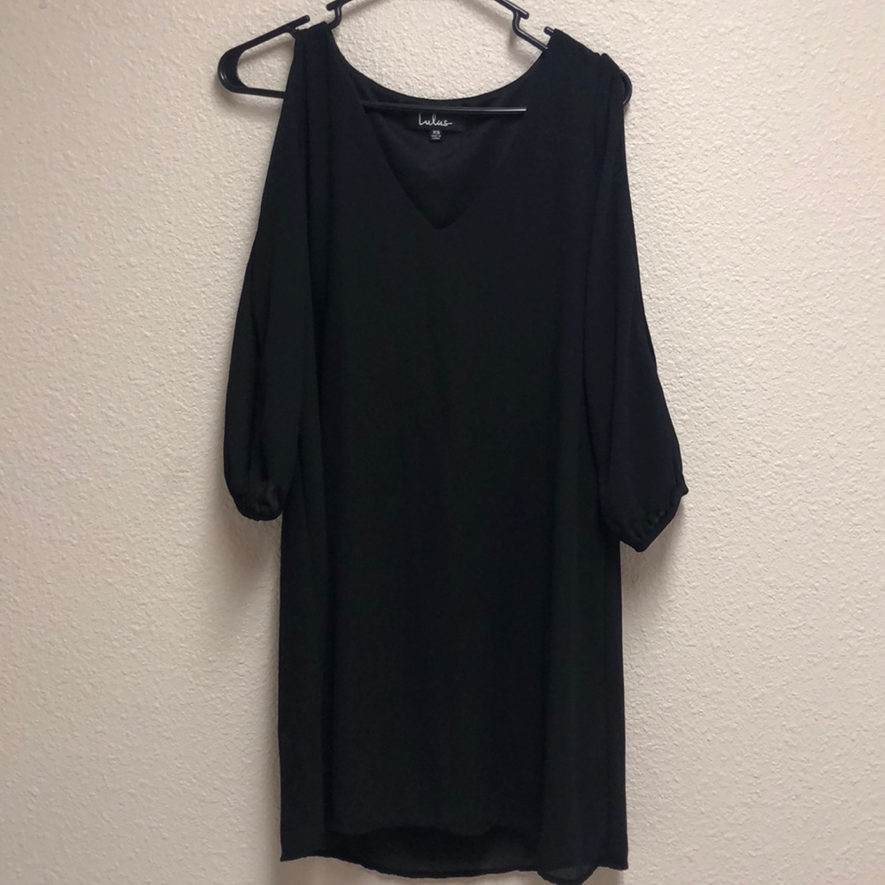 Black short Lulus dress